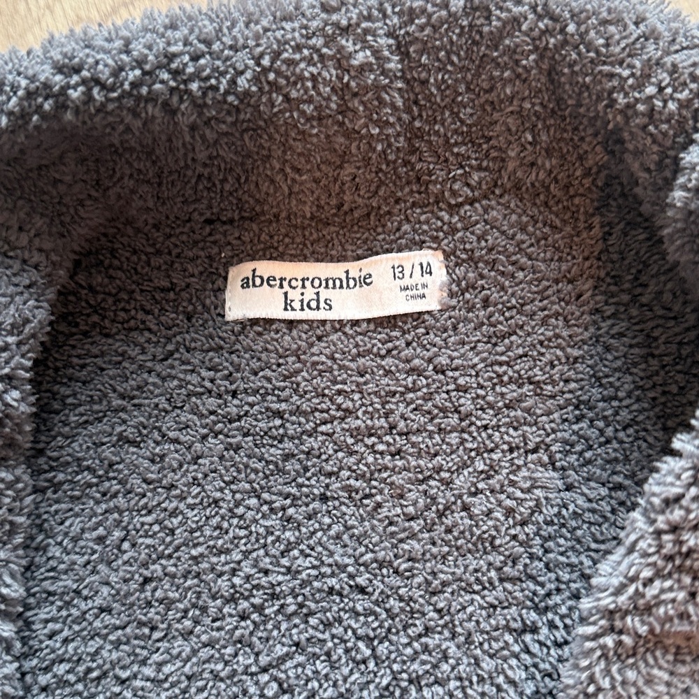 ABERCROMBIE KIDS Long Sleeve Sherpa Grey Soft Fuzzy Open Cardigan Sweater - Picture 2 of 3